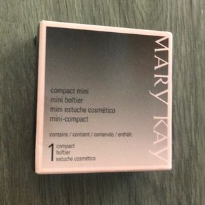 Mary Kay compact mini